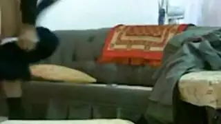 شرموطة مصرية تتناك من جارها ويصورها