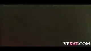 أليسون تايلر تسكر وتنكح بقوة في كابينة الحانة