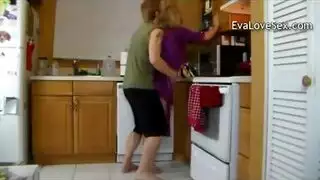 نيك الأم المربربة