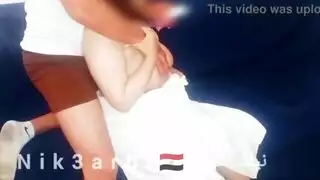 الام تعود من العمل مرهقة و ابنها يعمل لها مساج و يهيج عليها