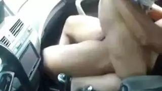 ستاث يدرب طالبته