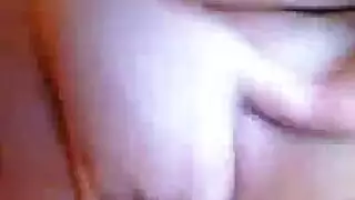 فتاة العزف المنفرد قفص حارس أمن