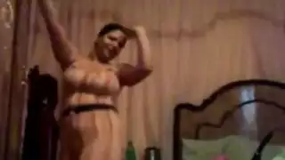 شريط عربي للكبار: غادة المتزوجة تمتلكها عشيقها ابن خالتها بقسوة