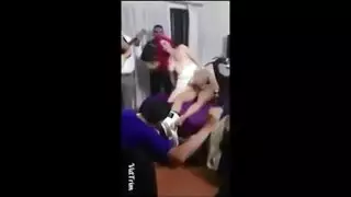 بورن عابرات جنسيا سوداوات: جنس عنيف وقذف وجهي غزير