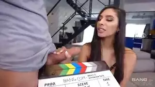 جماع عرقي ساخن مع جيانا ديور وشاب أسود قوي البنية