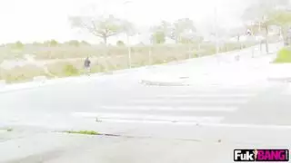 العاهرة الشرجية البرية مارتينا سميرالدي تُضرب وتُغمر في السائل المنوي