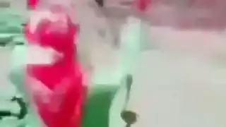 مقطع إباحي: لقطة مقربة لكس محلوق مع كلام عربي فاحش